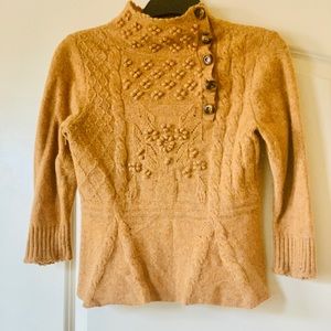 Adorable “Vintage Style” Decorative Wool Sweater